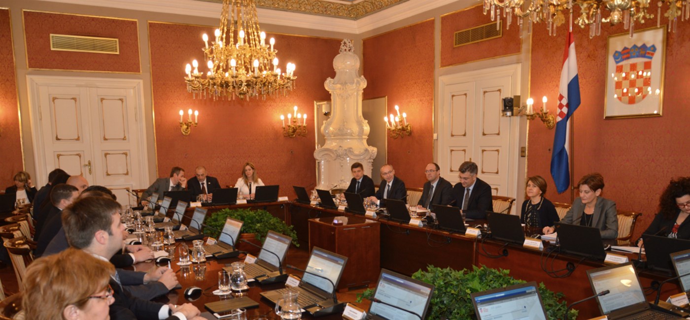 Croatia sets up council for talks with MOL on INA buyout